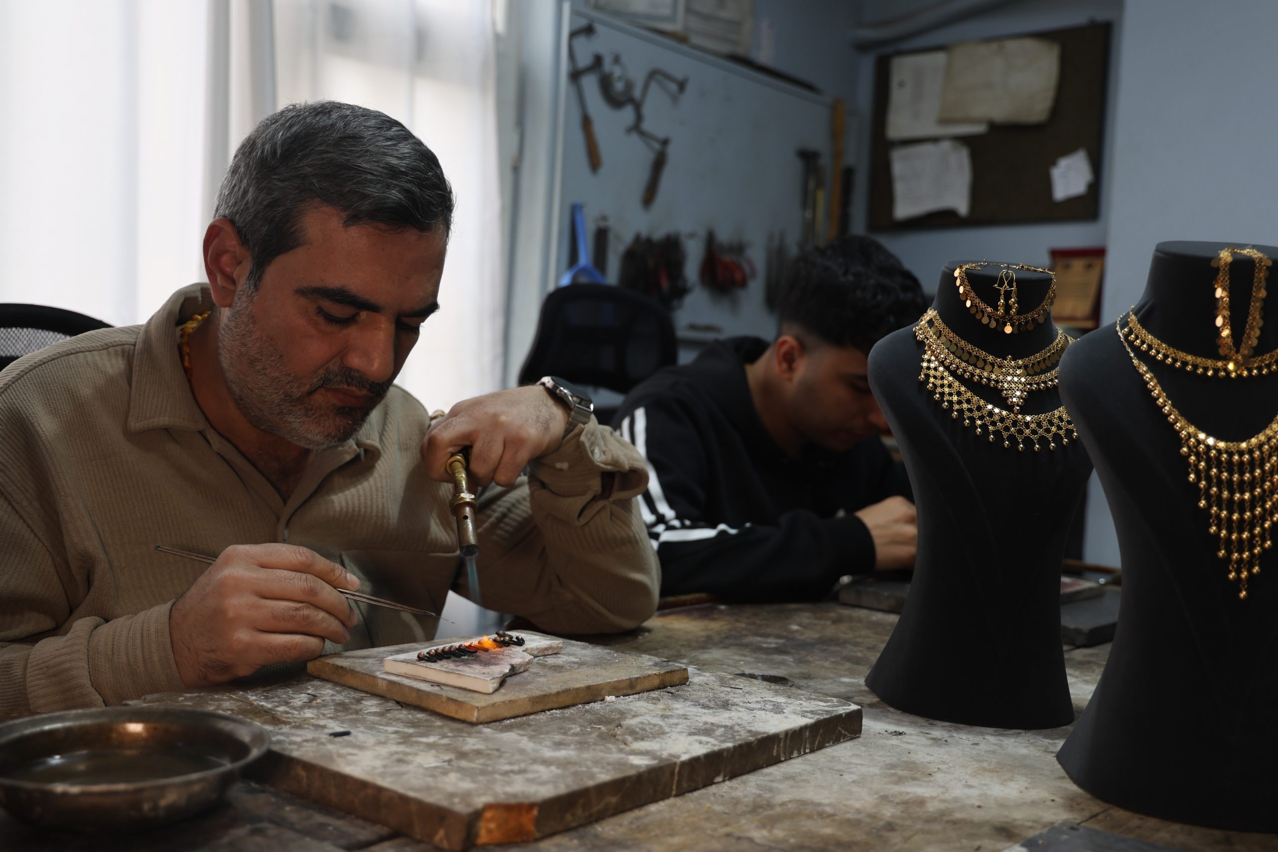 Diyarbakır’ın tescilli altın modelini elle yapan sadece 5 ustası kaldı, çırak yetişmiyor!