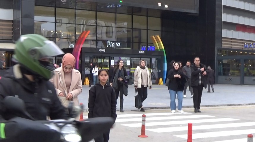 İşsizlik ve ekonomik sıkıntılar Diyarbakır’da mutluluğu dibe vurdu; Gülen insan sayısı azalıyor!