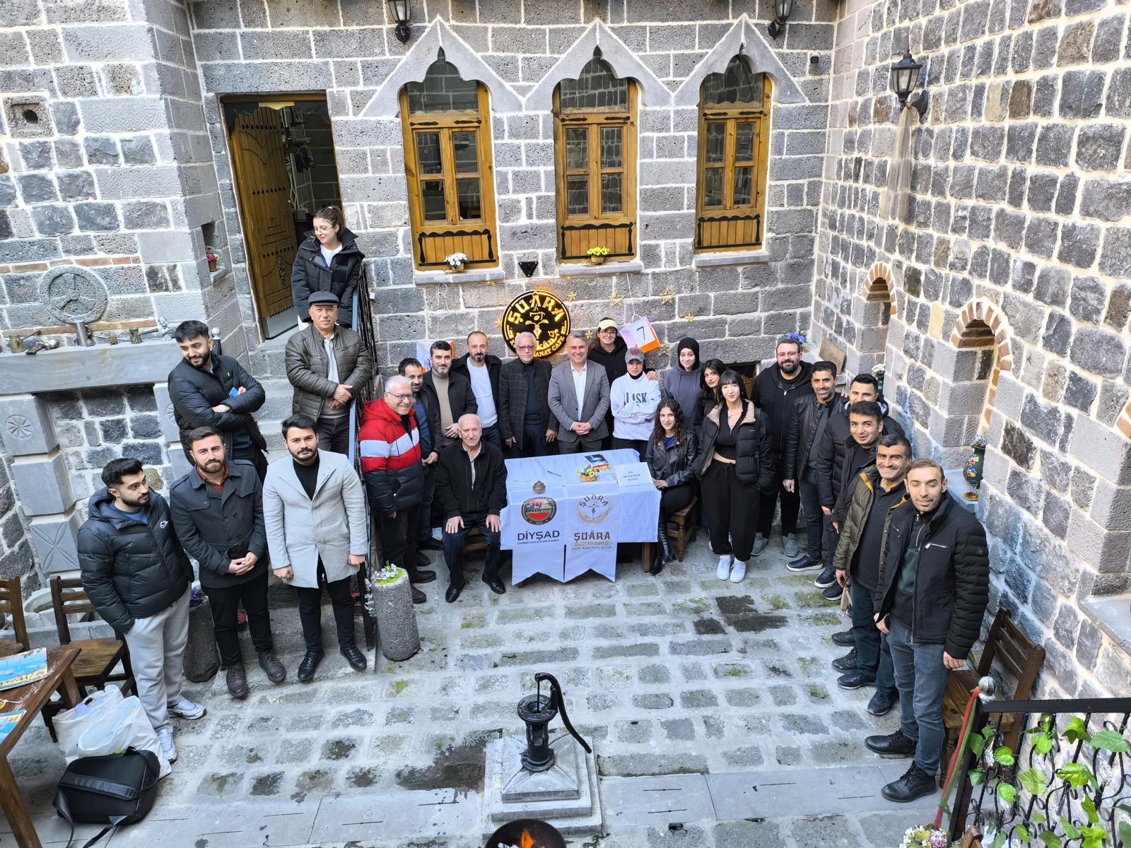 Diyarbakır’da Şiirle Oryantiring Buluşuyor etkinliği büyük ilgi gördü