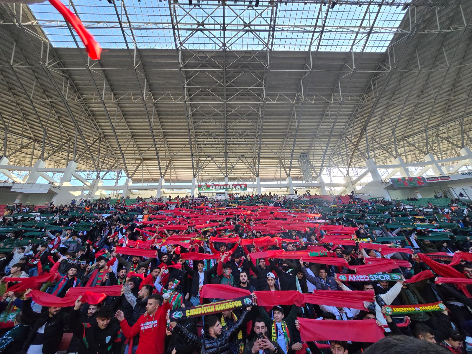 TFF 1. Lig’de mücadele eden Amedspor, Diyarbakır Stadyumu’nda Ankaragücü’nü konuk etti.