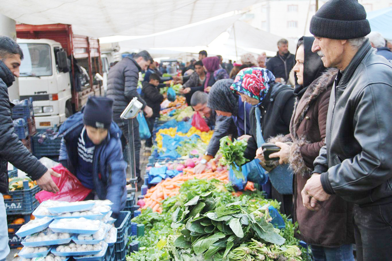Vatandaşlar ramazan ayı öncesi denetimlerin sıklaştırılmasını istiyor; Fırsatçılara göz açtırmayın!