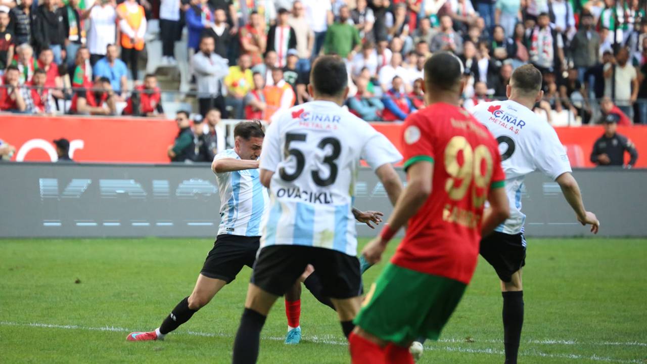 Amedspor evinde Erzurumspor’a kaybetti 1-2