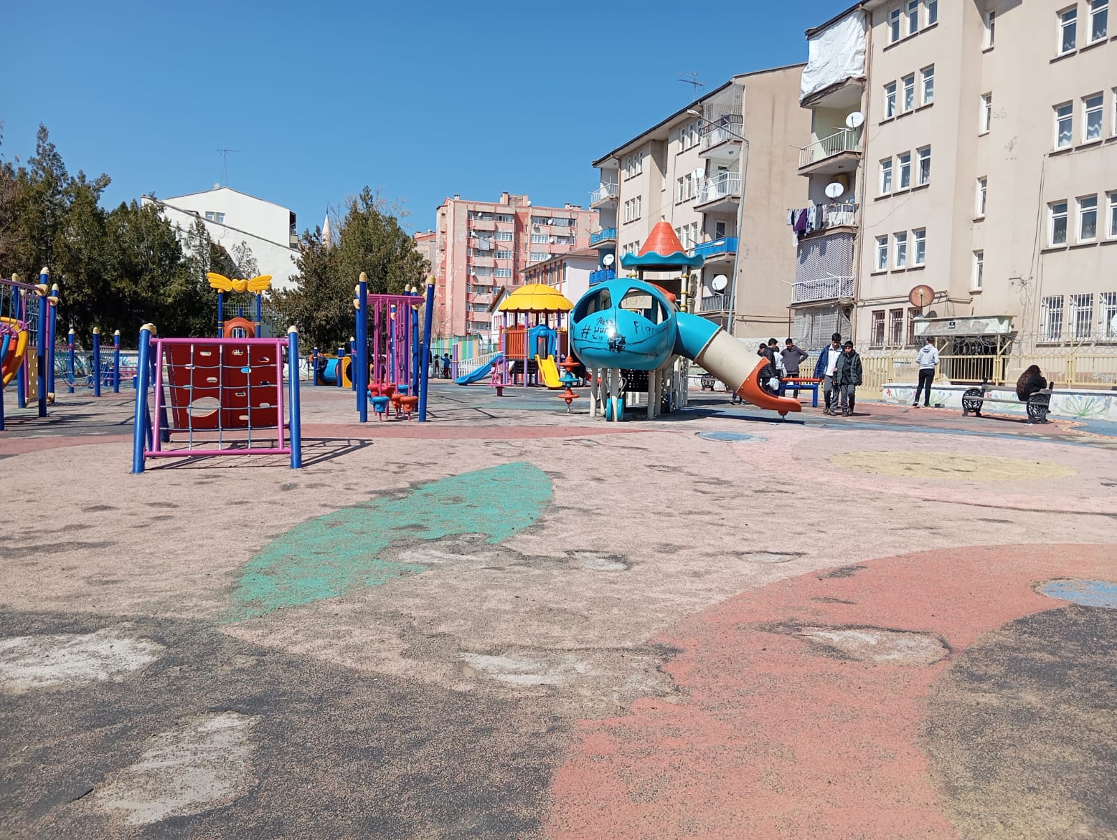 Diyarbakır’da çocuk parkında görüntü kirliliği!