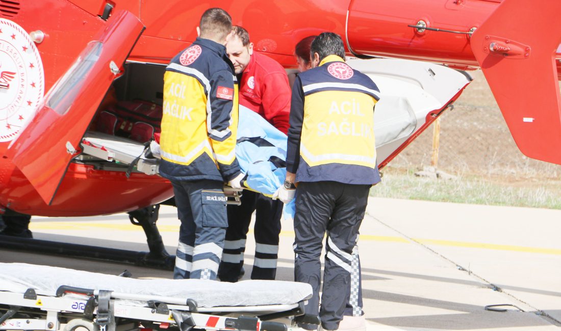 Diyarbakır’da kalp krizi geçiren kadın ambulans helikopterle hastaneye sevk edildi Diyarbakır'ın Kulp ilçesinde kalp