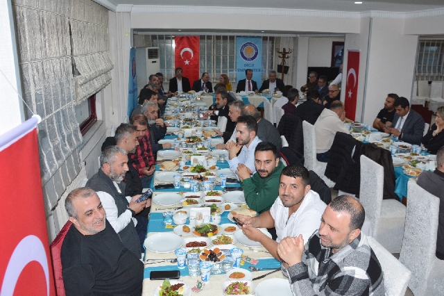 Rektör Eronat gazeteciler ile iftar programında buluştu Dicle Üniversitesi Rektörü Prof.