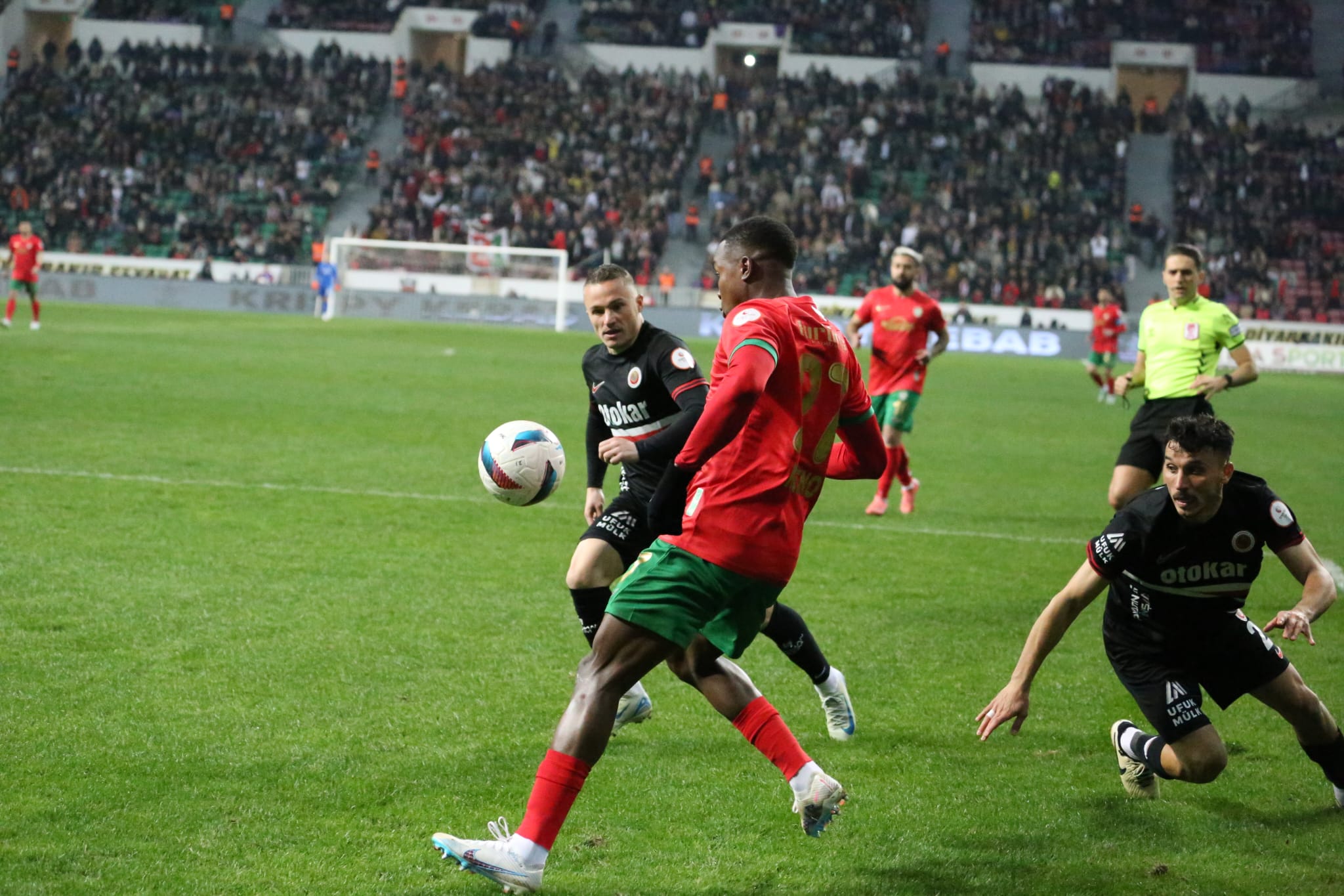 Amedspor evinde Gençlerbirliği’ne iki puan bıraktı