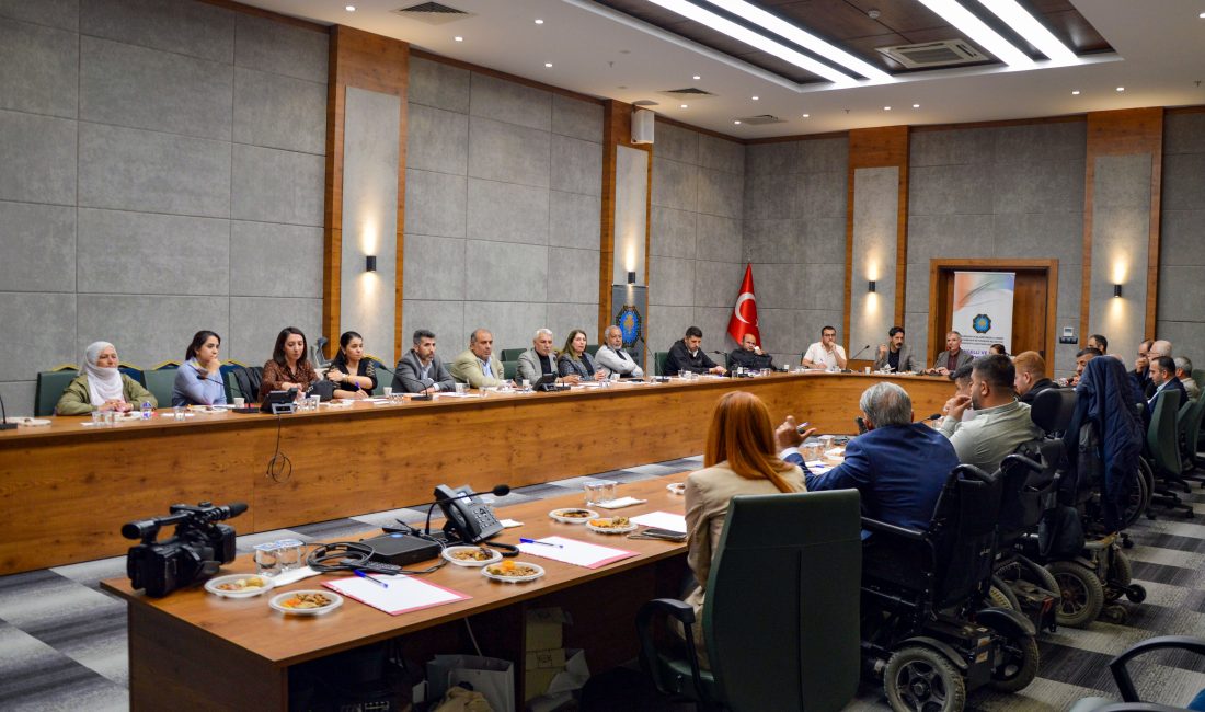 Diyarbakır Büyükşehir Belediyesi, engellilerin