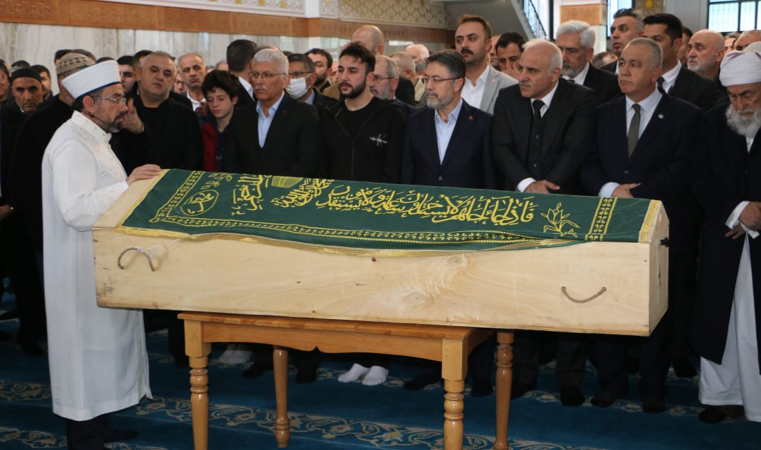 İzmir'de dün kamyonetin çarpması