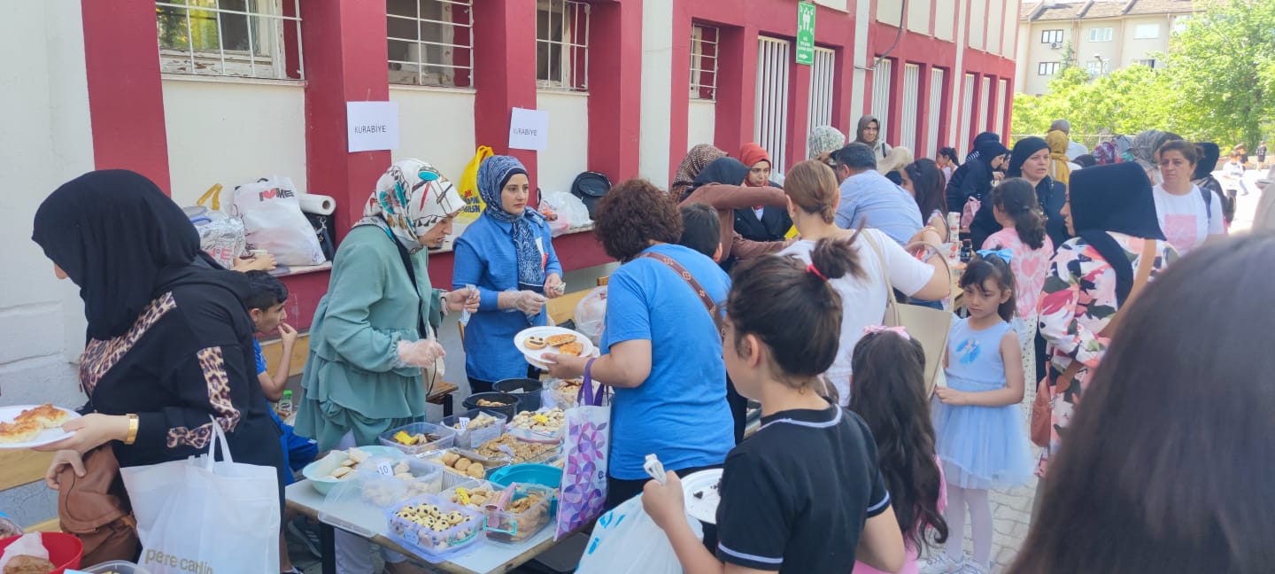 Minikler “Su Savaşıyla” serinledi!