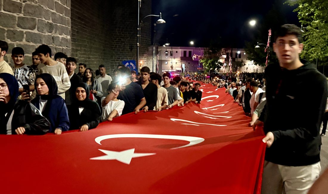 Diyarbakır'da 19 Mayıs Atatürk'ü