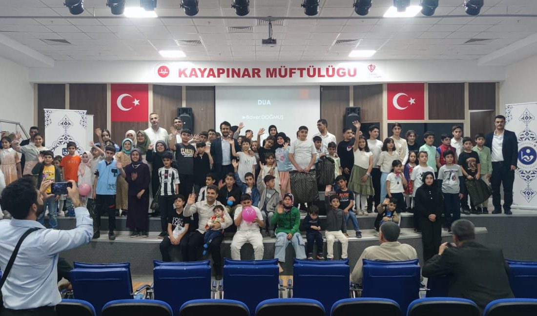 “Ramazan Seninle Güzel” Yarışması coşkuyla sona erdi: Diyarbakır’da öğrenciler ödüllendirildi Diyarbakır'da Genç Hayrat Derneği'nin