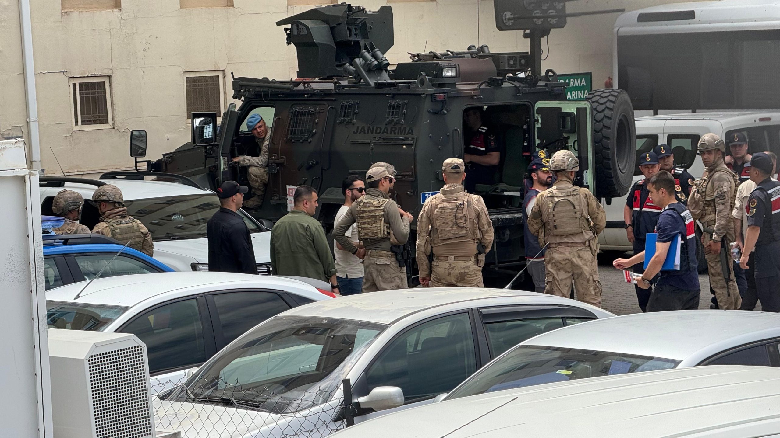 Diyarbakır’daki baba-oğul cinayetinde 4 tutuklama