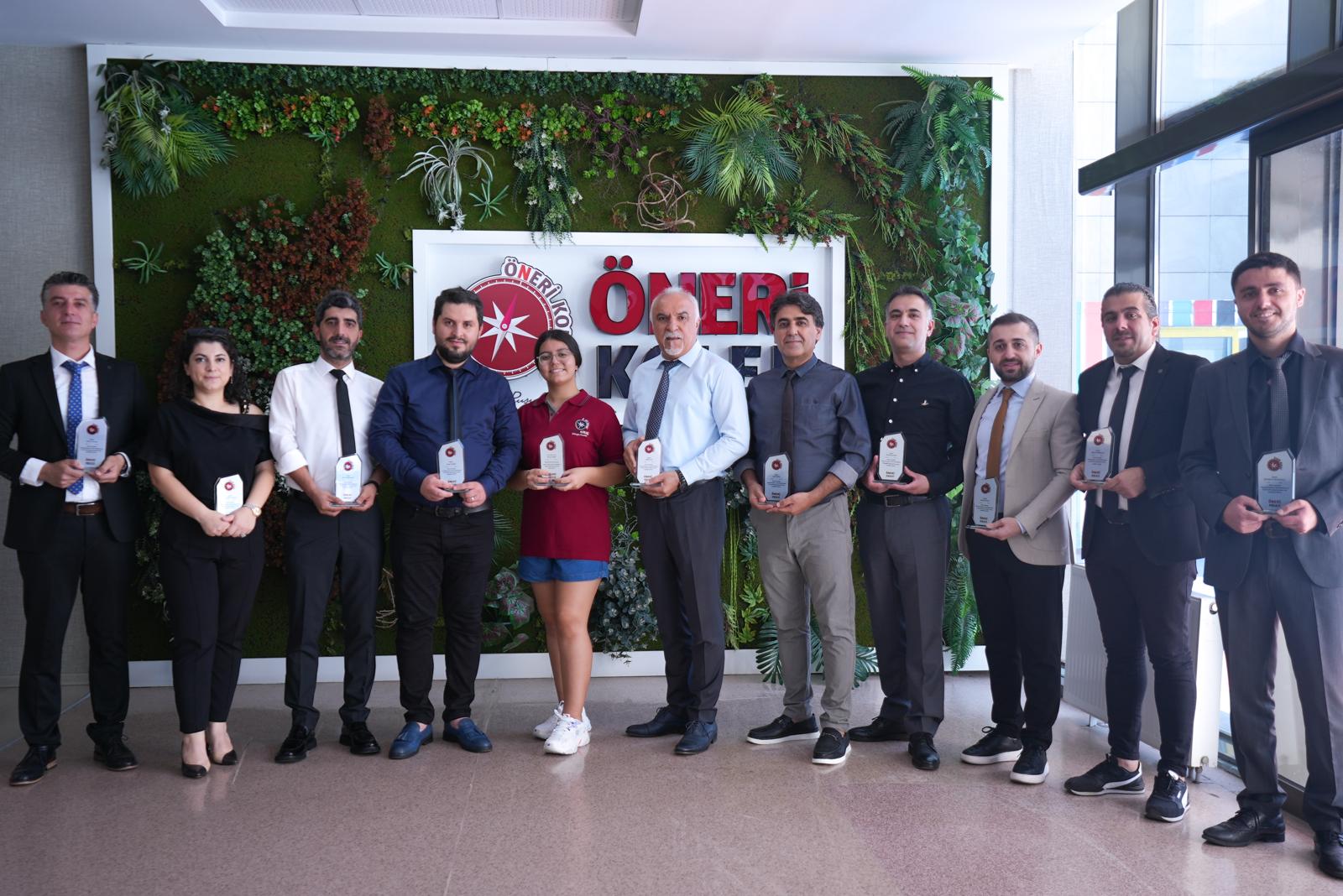 2025 LGS Türklye 1’incisi Elf Naz Durap, Öneri Kolejl’nin gururu oldu