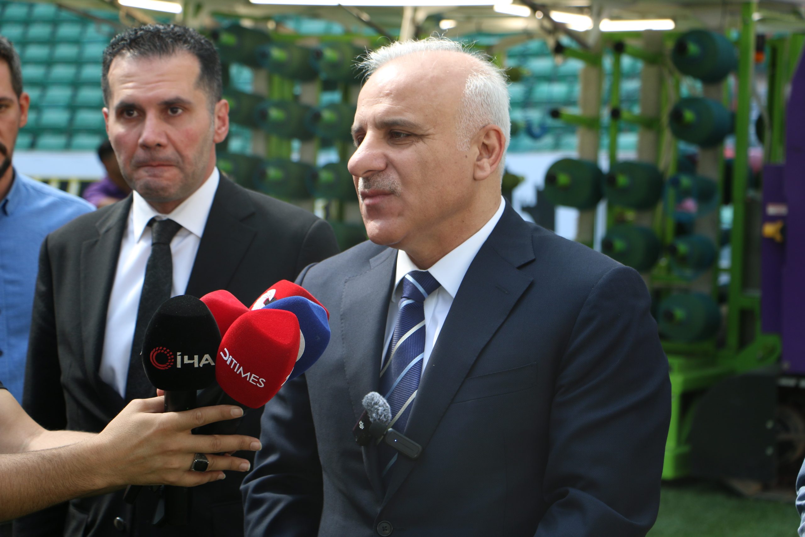 Vali Zorluoğlu: Diyarbakır Stadyumu Türkiye'nin en iyi sahalarından birisi olacak