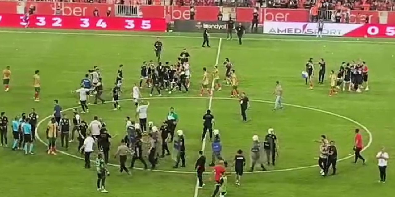 Amedspor evinde 1 puana razı oldu: Hakeme büyük tepki!