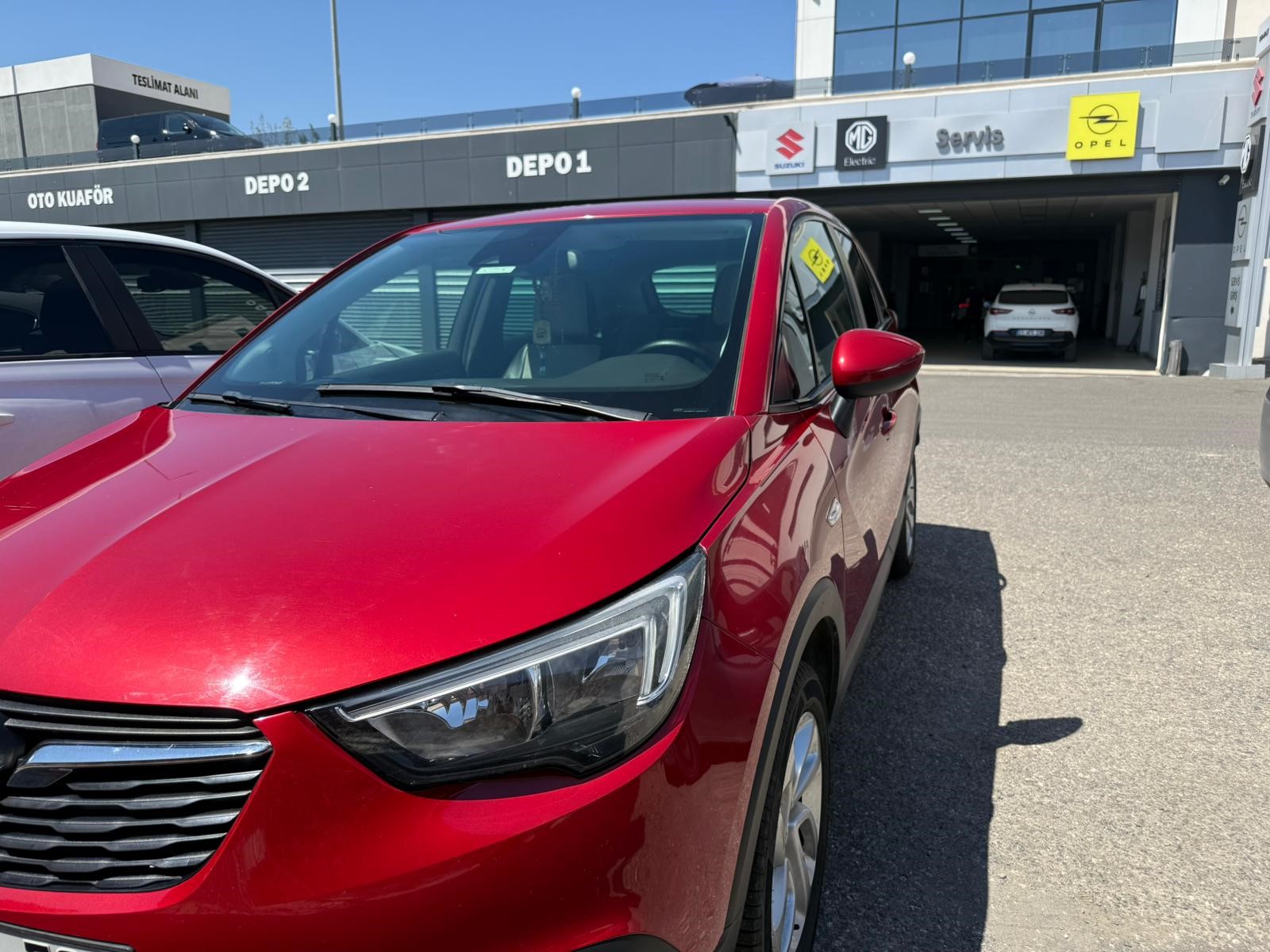 Engelli çocuğunu hastaneye götürmek için sıfır otomobil aldı 5 yıldır arabayı kullanamıyor