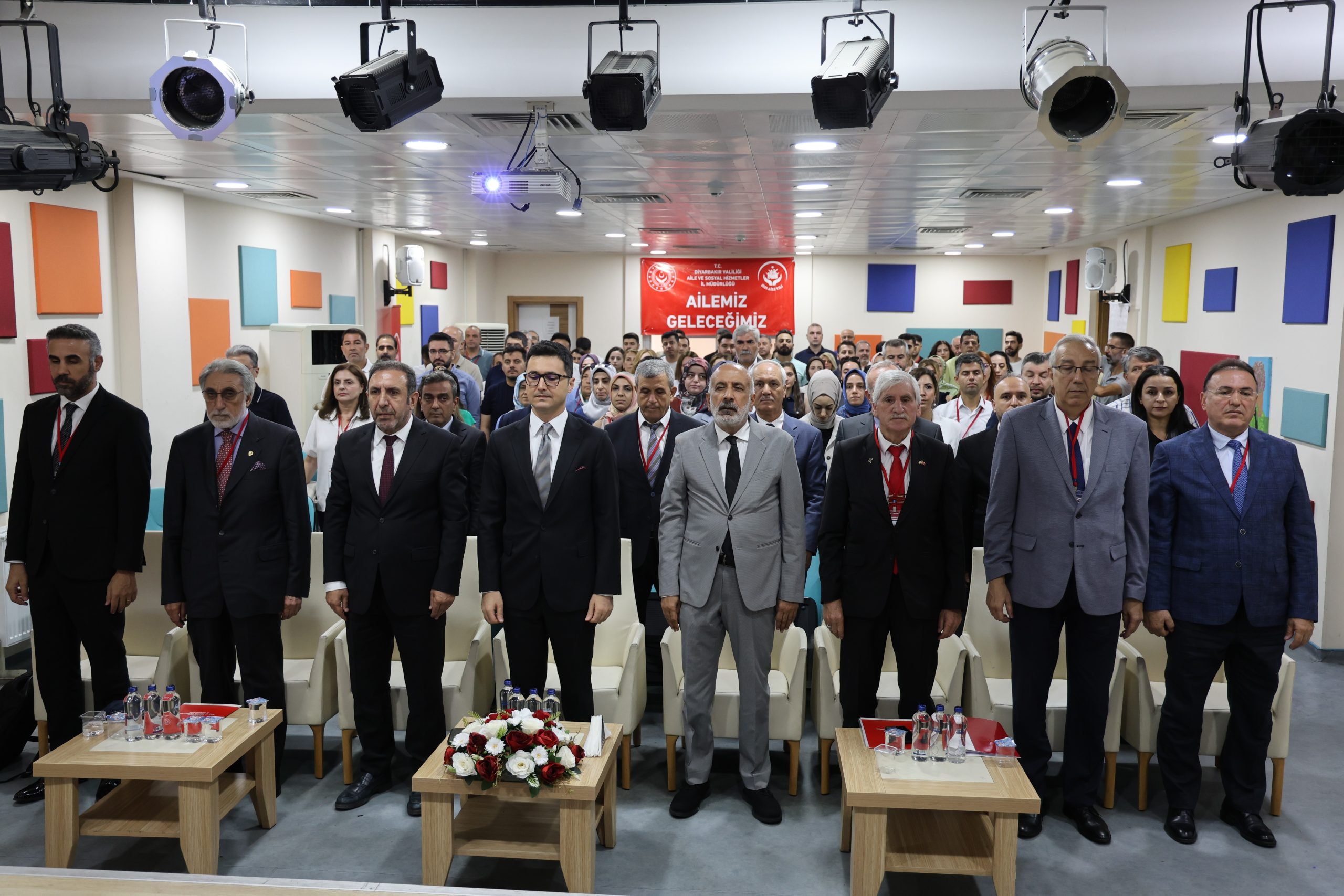 Diyarbakır'da "Yaşlılık Çalıştayı" düzenlendi