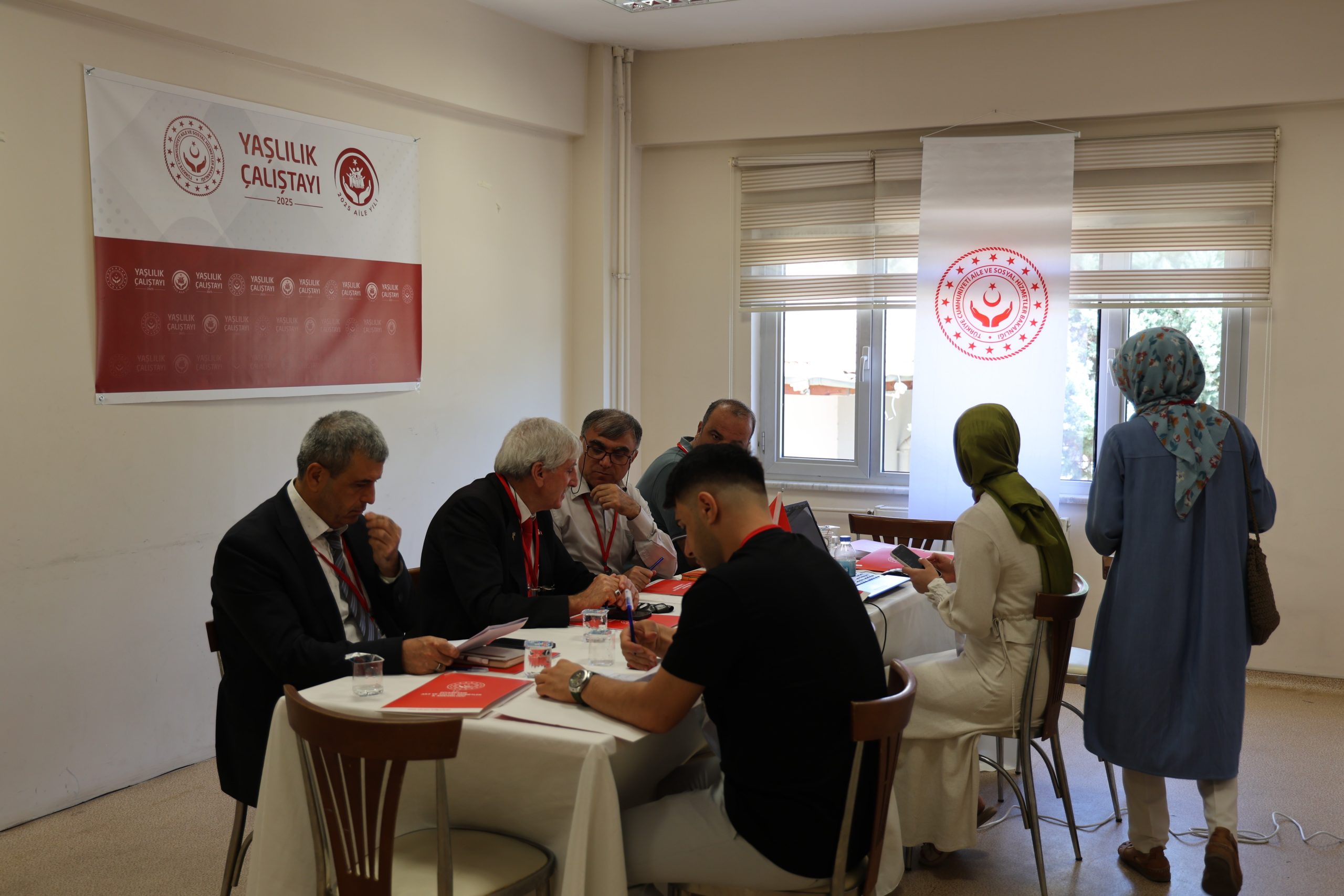 Diyarbakır'da "Yaşlılık Çalıştayı" düzenlendi