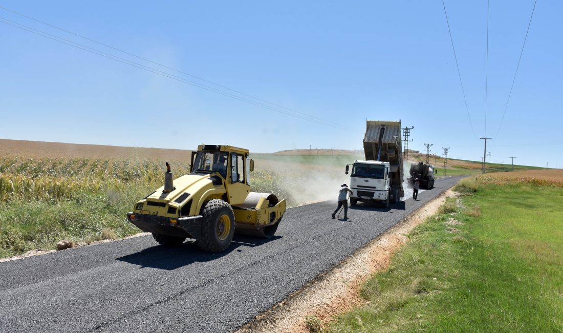 Çınar ve Bismil’i birbirine bağlayan yol asfaltlanıyor