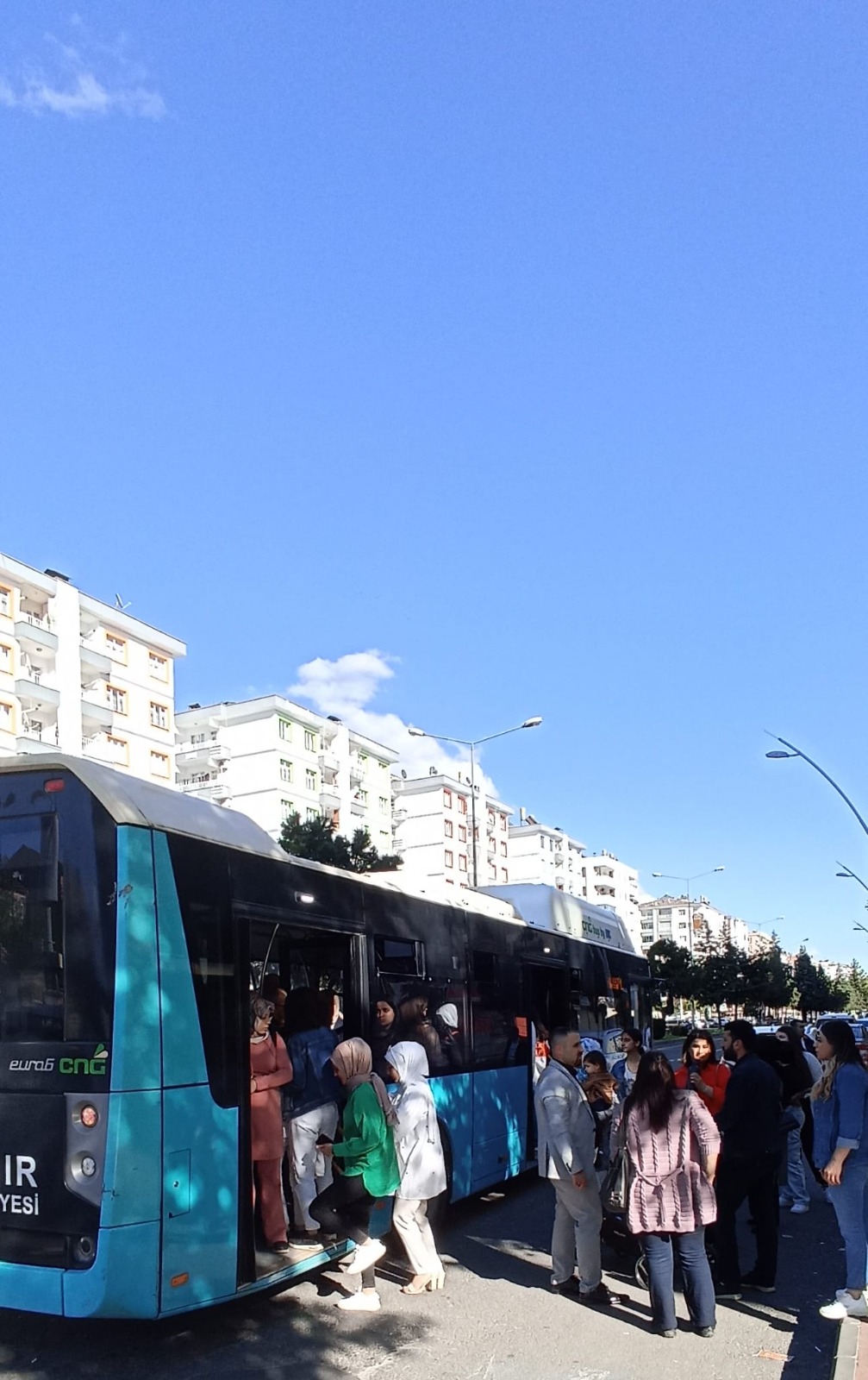 Diyarbakır'ın ulaşım çilesi her geçen gün büyüyor; Raylı sistem geleceği mi?